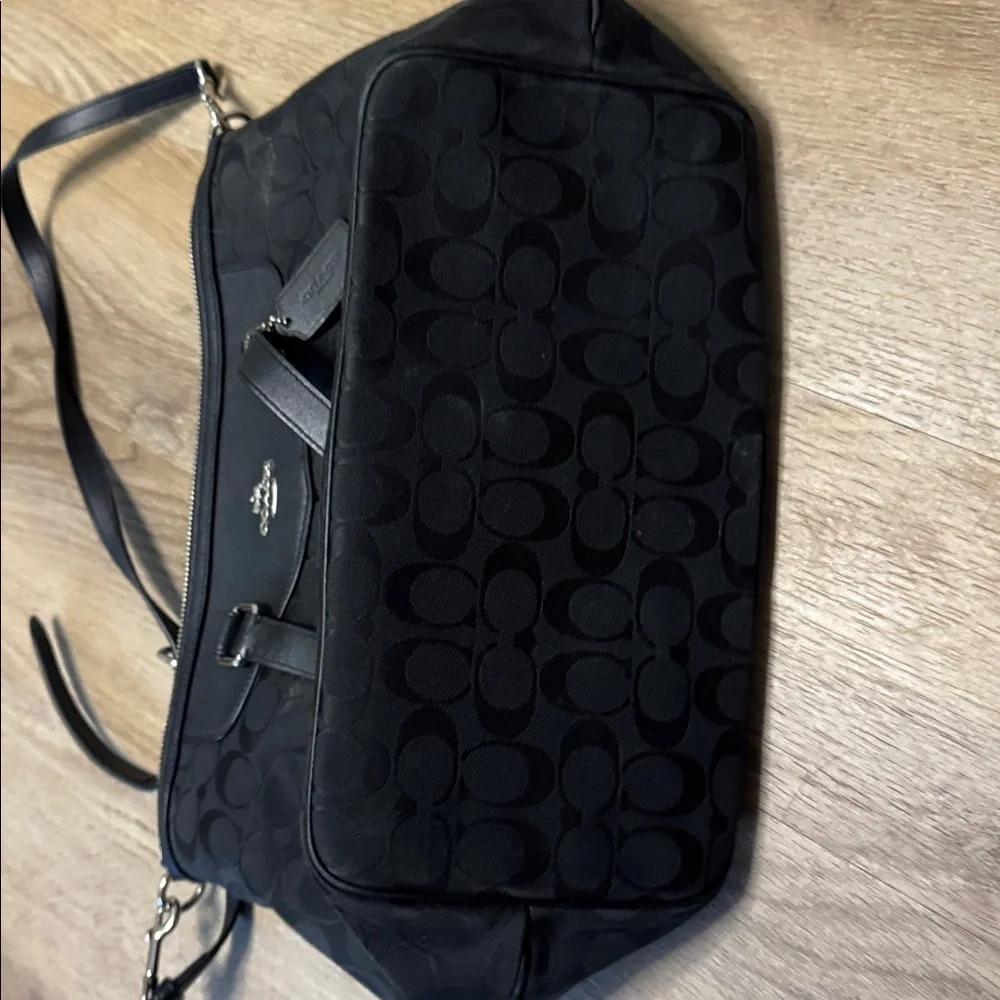 Coach Black Signature purse in good condition - Picture 4 of 8